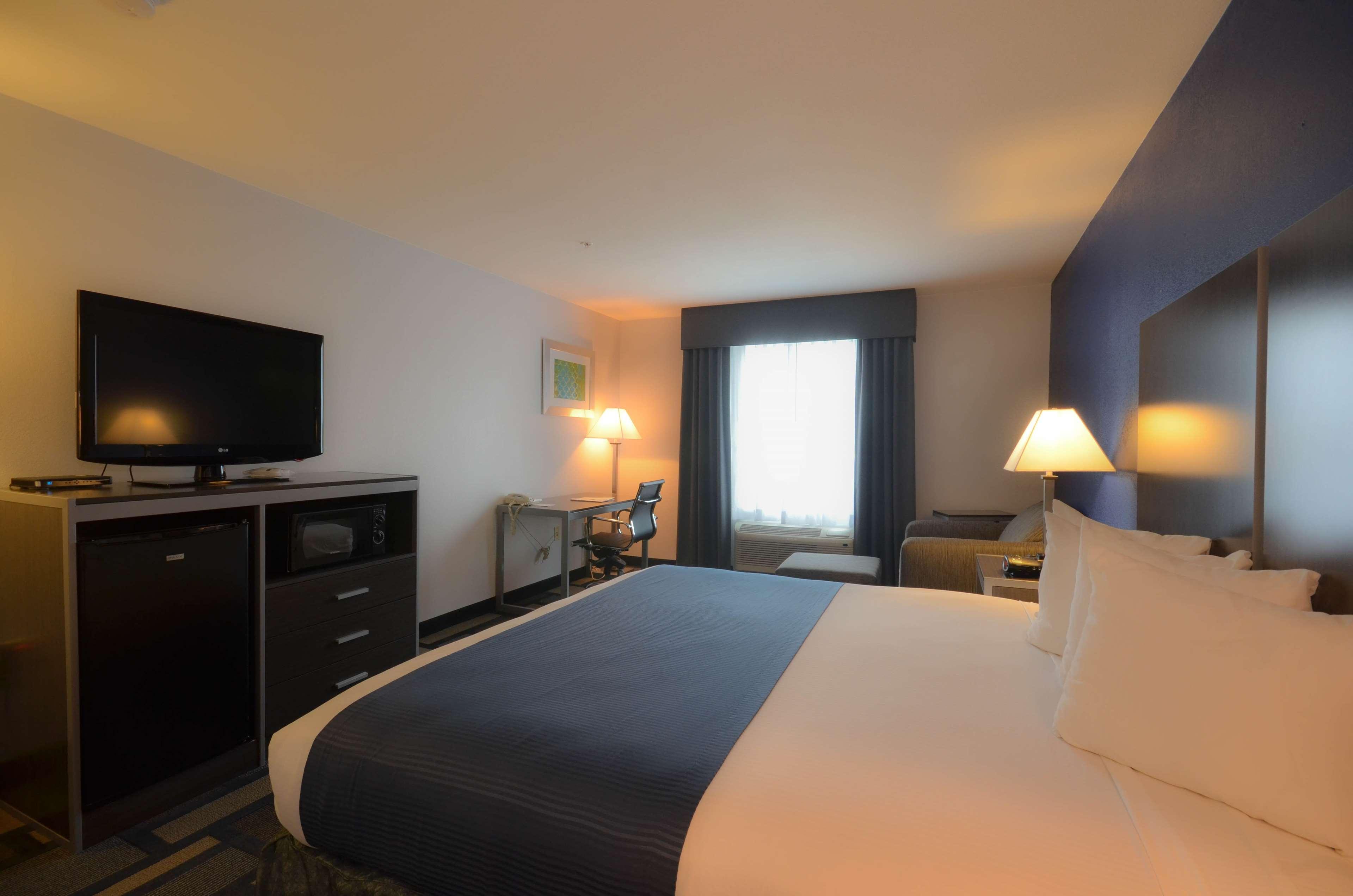 Hotel Western Galleria &