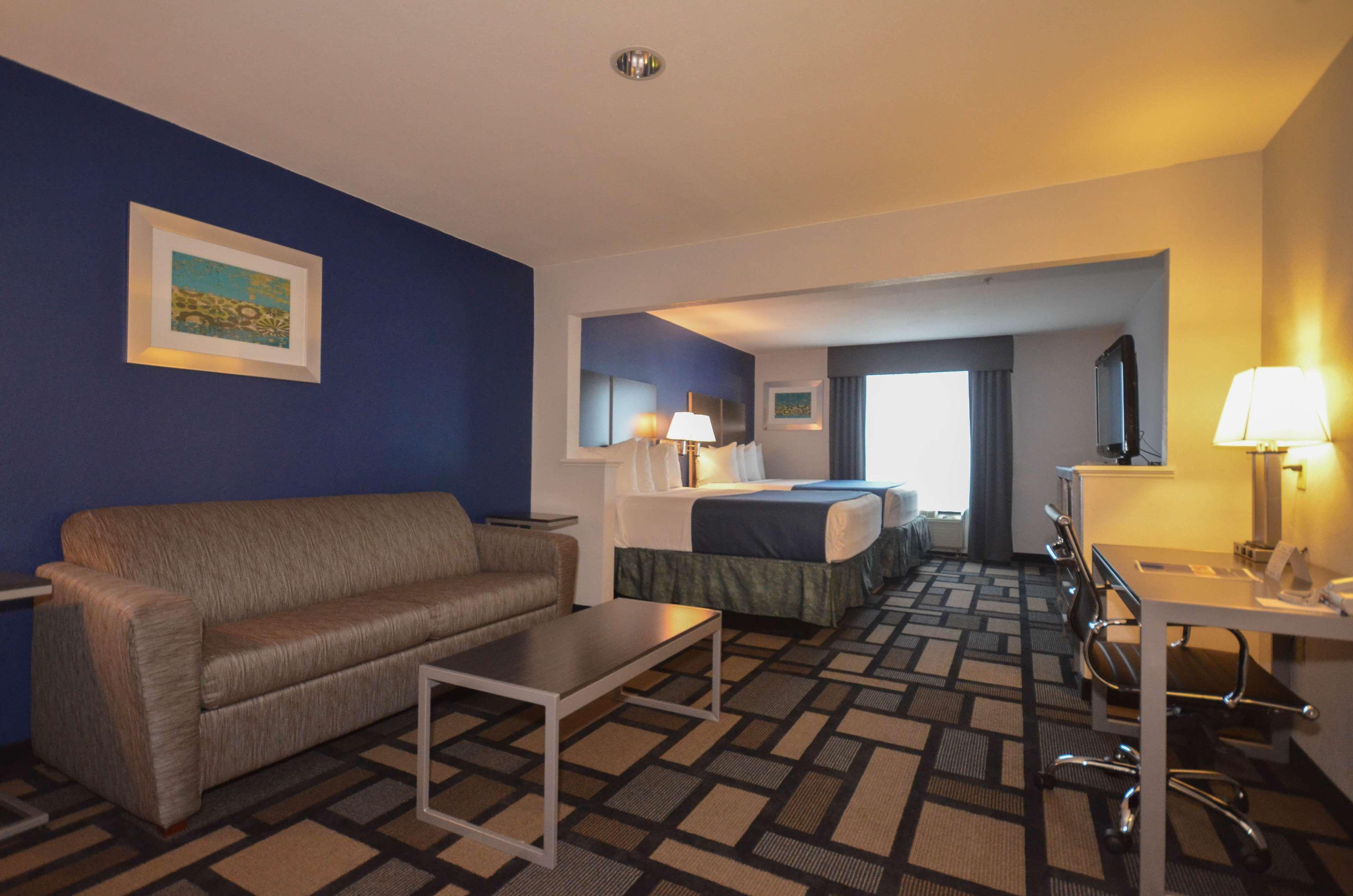 Hotel Western Galleria &