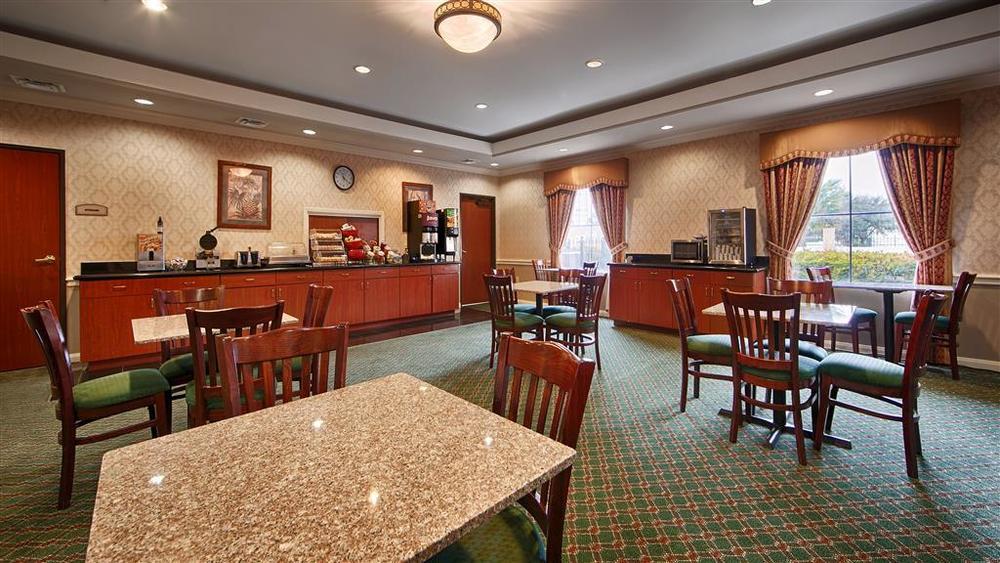 Western Galleria & Hotel 3*