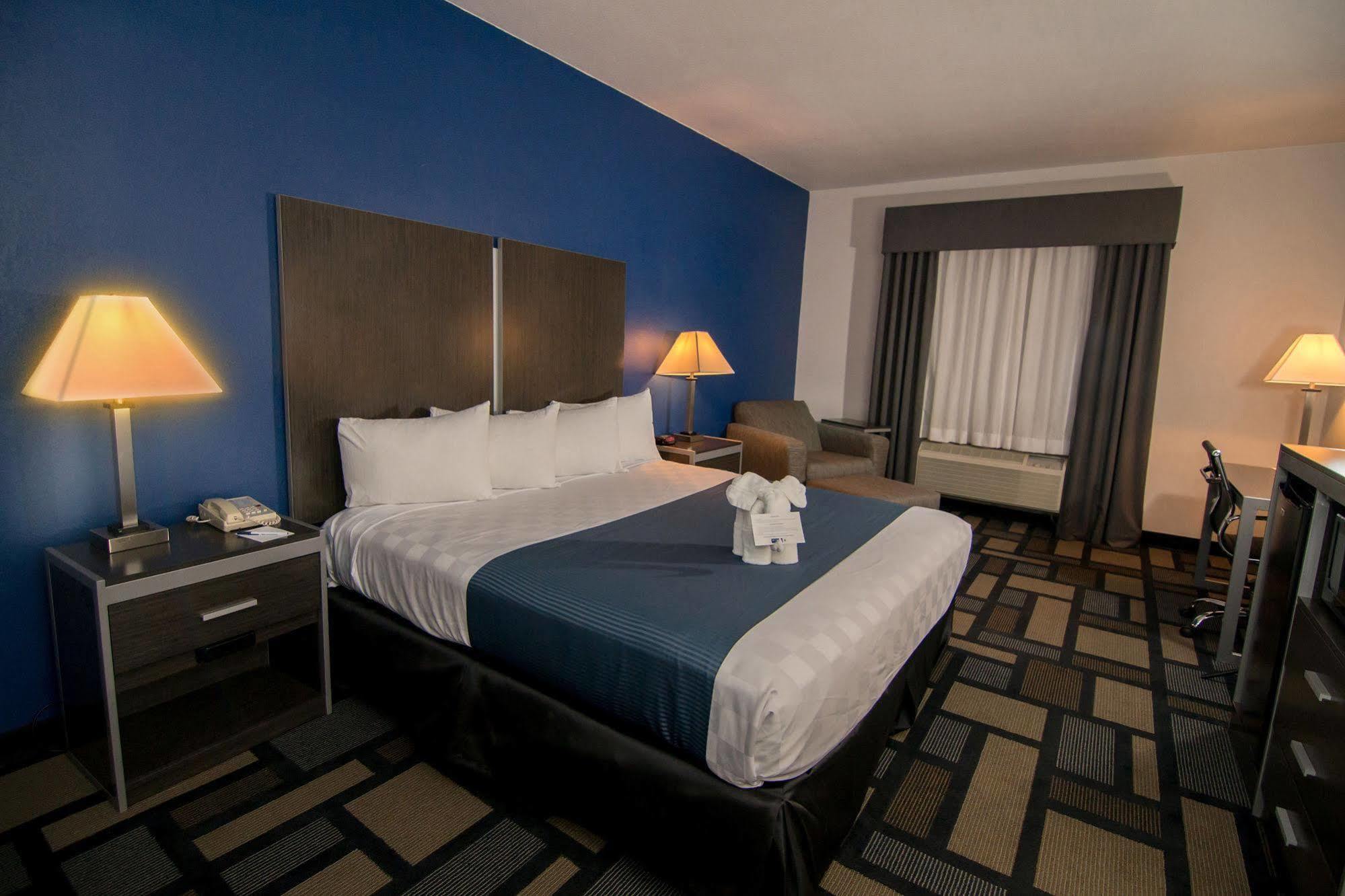 Hotel Western Galleria & 3*