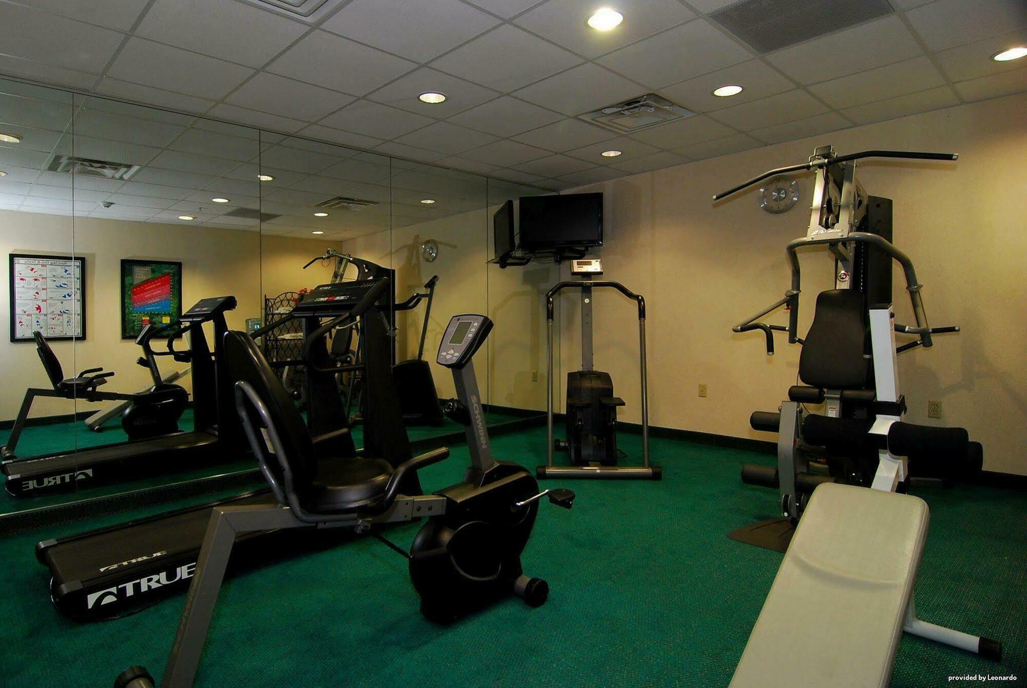 Western Galleria & Hotel 3*